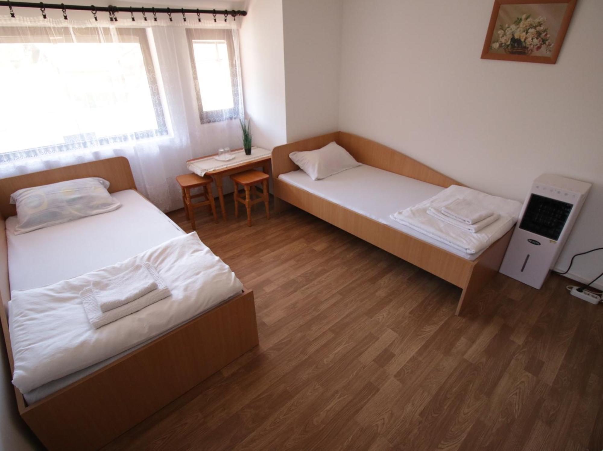 Rooms Jankovic Доньи-Милановац Экстерьер фото